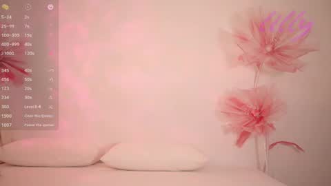 _lillilly_ online show from July 23, 4:43 am