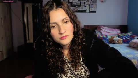 Lindasy online show from April 5, 9:34 pm