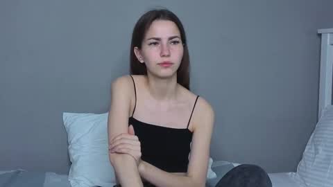 Emma online show from September 30, 2:00 am