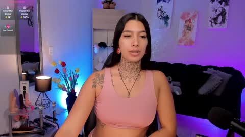  Laura  Independent Model  online show from February 14, 11:10 am