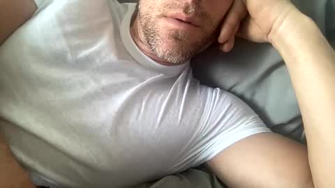 _lululeo_ online show from May 10, 8:48 pm
