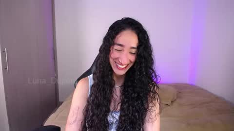  Luna  online show from April 25, 6:49 pm