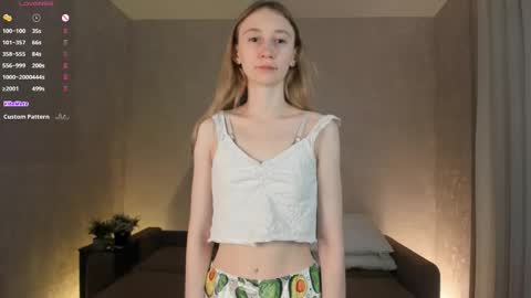  Gwen  online show from November 13, 3:31 am