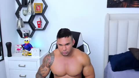 _matthew_santos_ online show from February 18, 2:27 am