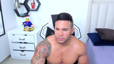 _matthew_santos_ online show from February 3, 10:03 am