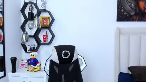 _matthew_santos_ online show from February 13, 2:45 am