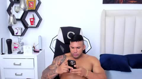 _matthew_santos_ online show from March 12, 4:19 am