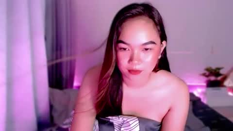 _maureen_ online show from October 9, 11:37 am