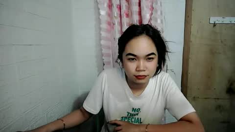 _maureen_ online show from March 14, 6:39 am