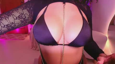 Marce  online show from April 3, 2:13 pm