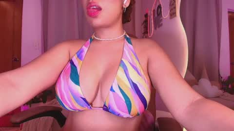 Marce  online show from April 7, 1:35 pm