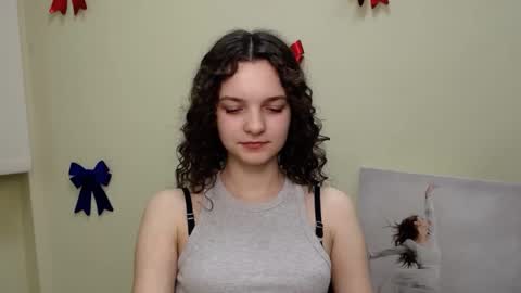 Snapshot of _megasta chatting on February 15, 5:28 pm Susie online show from February 15, 5:28 pm