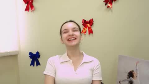 Snapshot of _megasta chatting on February 5, 10:19 am Susie online show from February 5, 10:19 am
