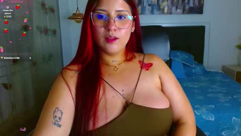 _melliissa_ online show from March 22, 8:13 pm