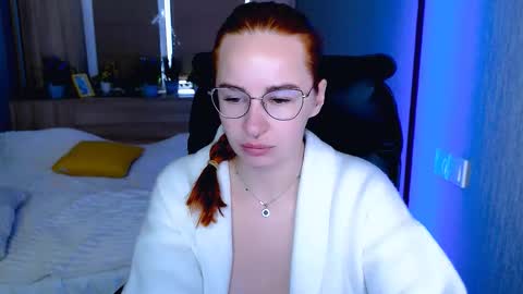 _mi_amore online show from October 12, 7:01 am