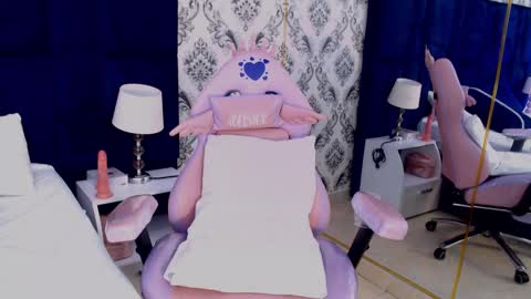 Snapshot of _miaa_monroe chatting on February 23, 3:18 pm Mia Monroe online show from February 23, 3:18 pm