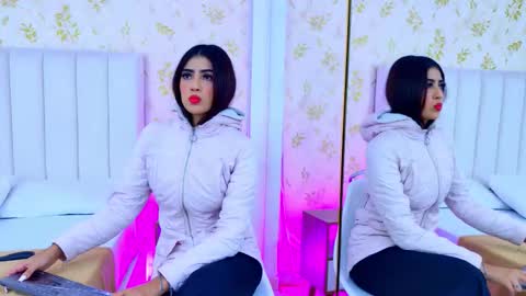 Snapshot of _miaa_monroe chatting on October 10, 7:52 pm Mia Monroe online show from October 10, 7:52 pm