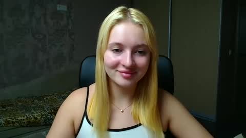 Melanie online show from December 3, 12:28 pm