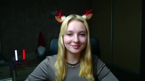 Melanie online show from January 16, 4:38 pm