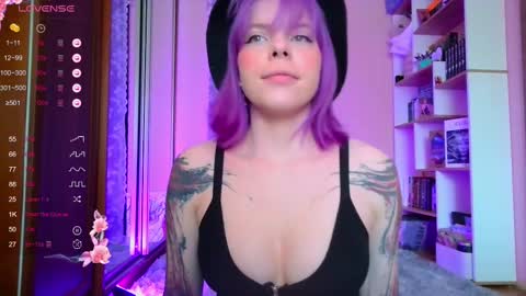 Snapshot of _milky__way__ chatting on March 10, 11:01 am Kate online show from March 10, 11:01 am