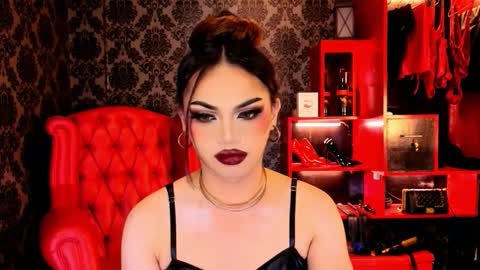 Raven Strauss online show from February 2, 12:12 pm