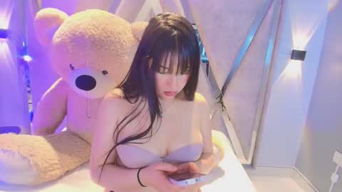 _mishell22 online show from March 4, 3:20 pm