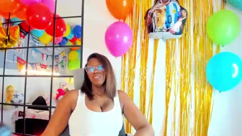 _miss_khaleesi_ online show from June 16, 3:38 pm