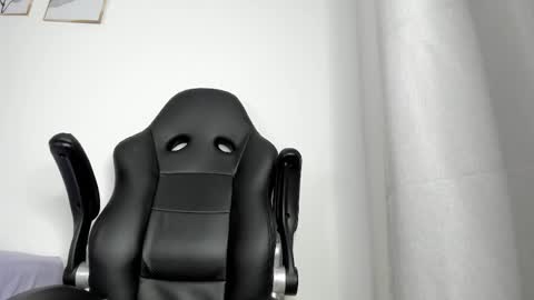 _molly_rosse_ online show from June 5, 11:59 am