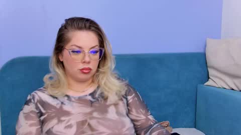 Fiona online show from December 21, 10:21 am