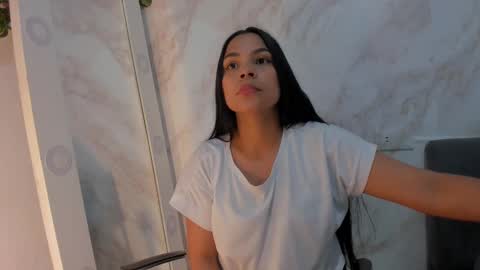 Snapshot of _nanny_1 chatting on September 24, 12:06 am Nanny online show from September 24, 12:06 am