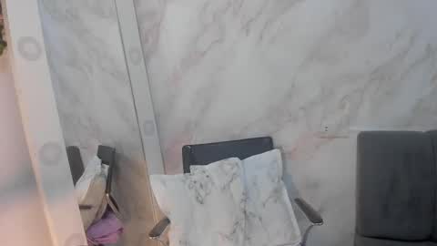 Snapshot of _nanny_1 chatting on October 5, 12:52 am Nanny online show from October 5, 12:52 am