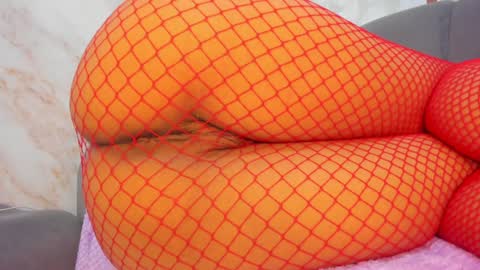 Snapshot of _nanny_1 chatting on December 5, 1:31 am Nanny online show from December 5, 1:31 am