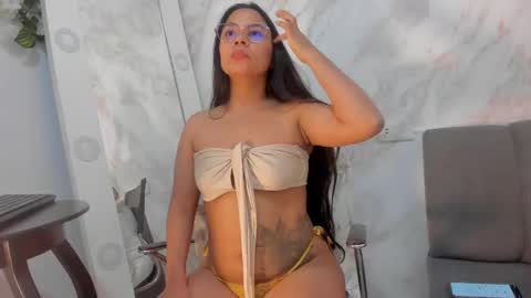 Snapshot of _nanny_1 chatting on October 6, 10:05 pm Nanny online show from October 6, 10:05 pm