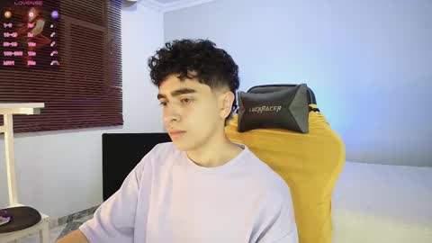 Nicolas online show from October 4, 2:42 am