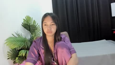 Nicole online show from January 10, 5:07 pm