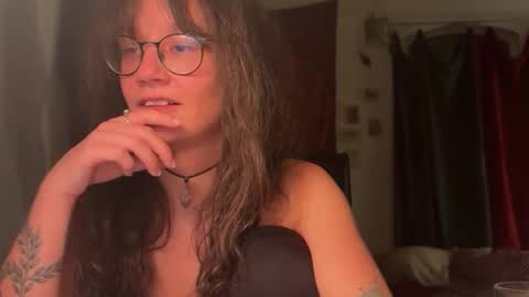 Mila online show from March 25, 11:55 pm