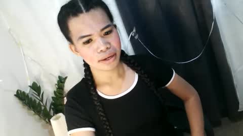 _odette22 online show from March 28, 8:27 am