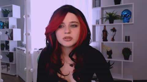 _olivia_6 online show from July 19, 7:44 am