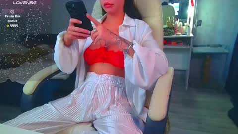 Ilona online show from May 13, 8:02 am