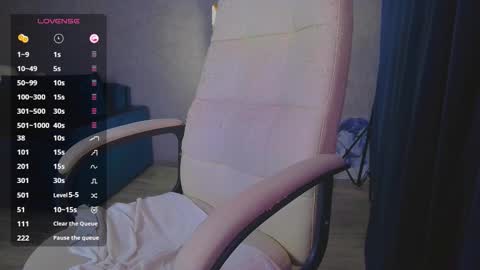 Ilona online show from December 17, 10:33 am