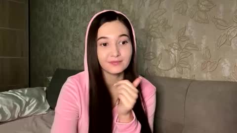 Vikki online show from May 28, 7:01 pm