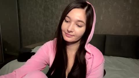 Vikki online show from May 20, 8:26 pm