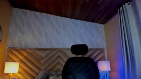 Raven online show from October 11, 2:32 pm