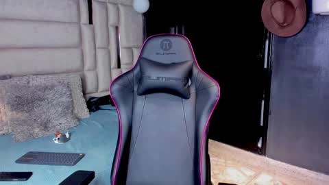 _sammy_ice online show from February 9, 10:09 am