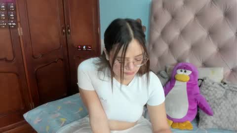 Snapshot of _sarahh_0hh chatting on January 23, 2:17 pm Sarah online show from January 23, 2:17 pm