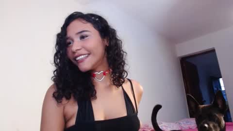 Snapshot of _sarahtomatto_ chatting on February 25, 11:15 pm _sarahtomatto_ online show from February 25, 11:15 pm