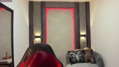 Snapshot of _selene_red chatting on February 18, 3:31 pm Selene online show from February 18, 3:31 pm