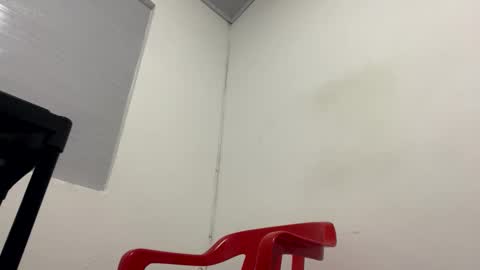 Juan Pablo-independent model online show from January 14, 4:20 am