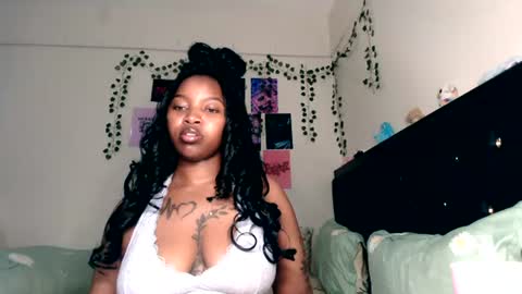 Abbie online show from June 26, 9:42 pm