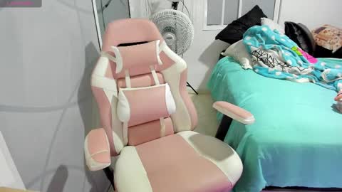 Sophia online show from March 3, 1:42 am